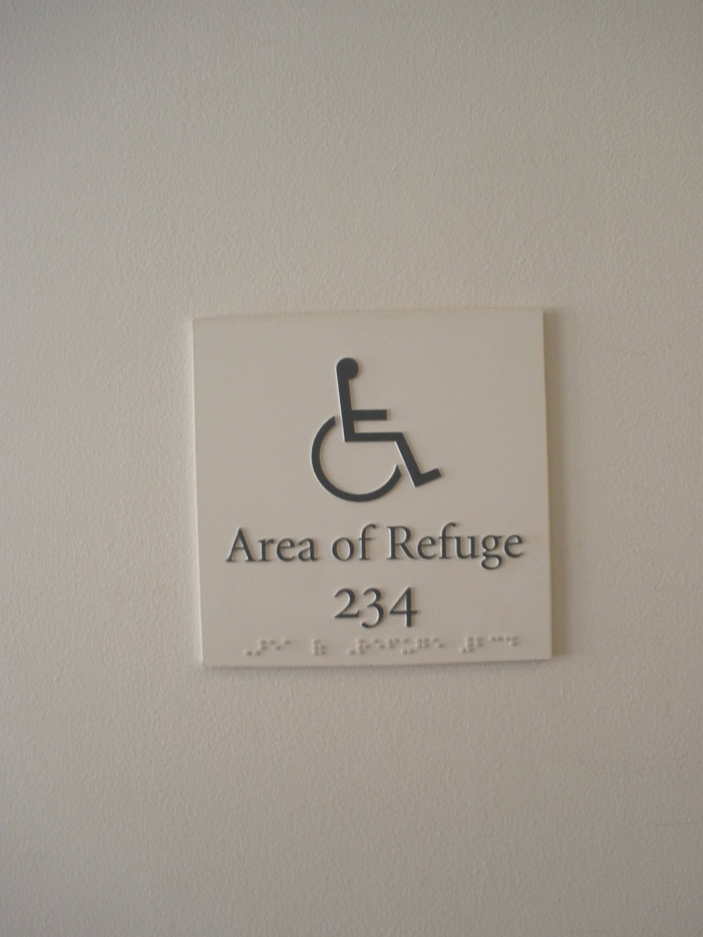 area of refuge sign