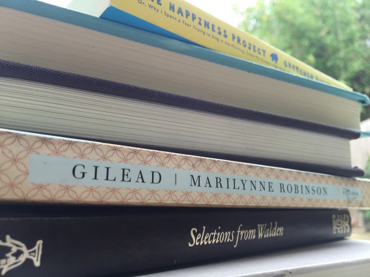 15 books about happiness and good habits